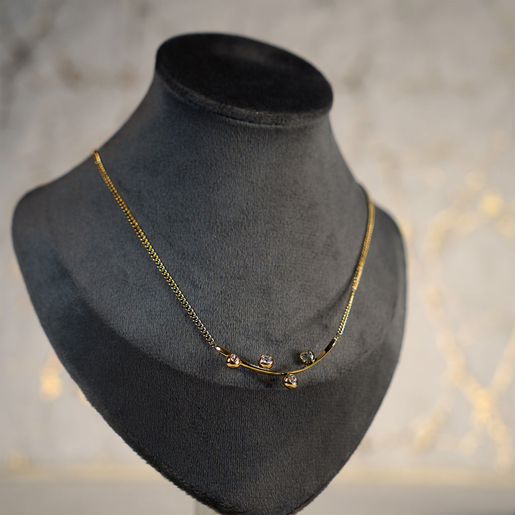 Bead Pendant Necklace