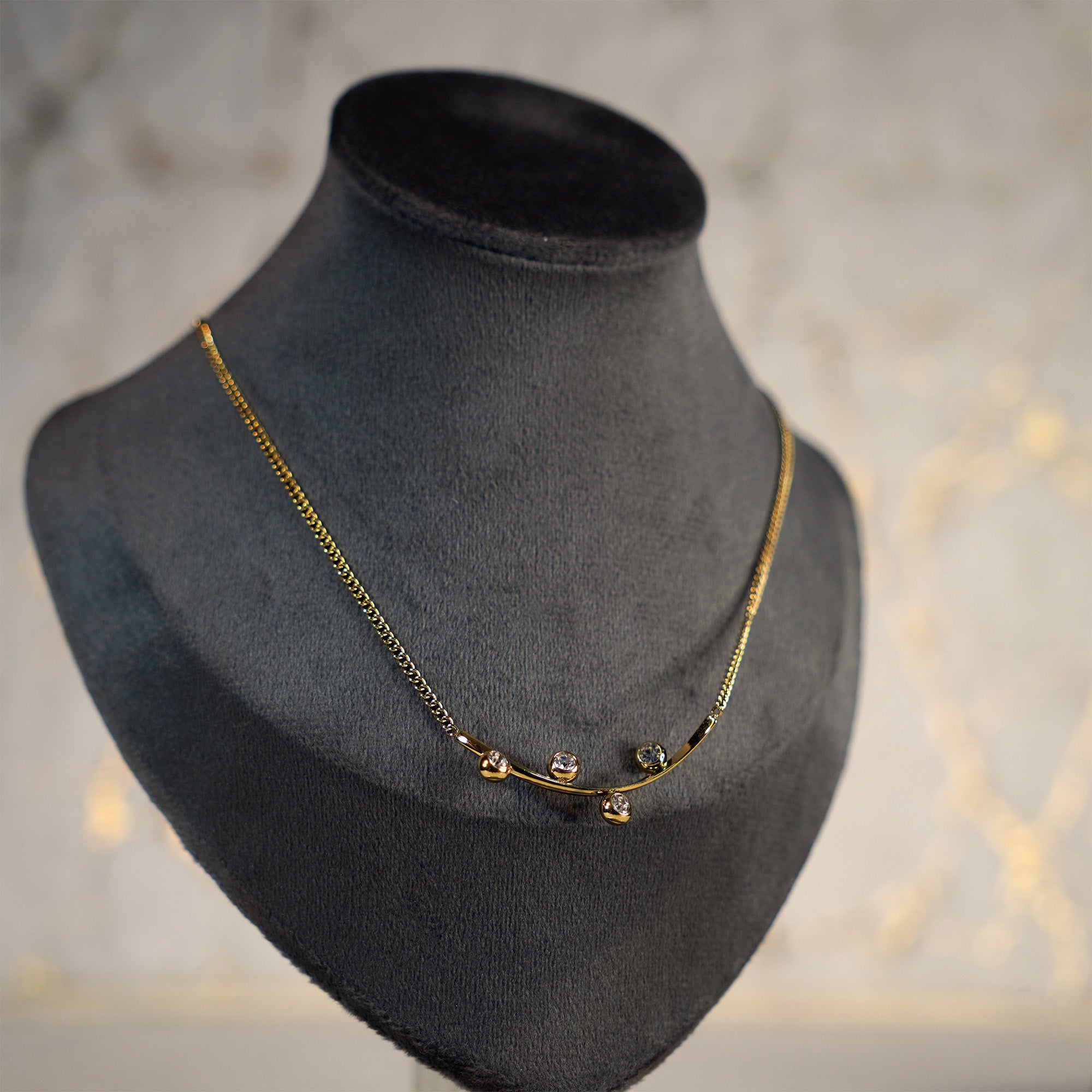 Bead Pendant Necklace