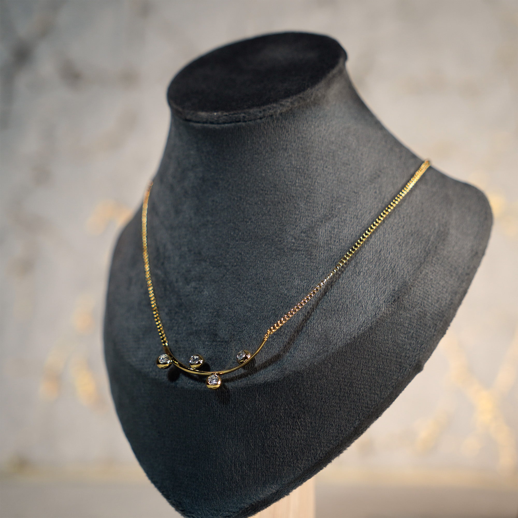 Bead Pendant Necklace