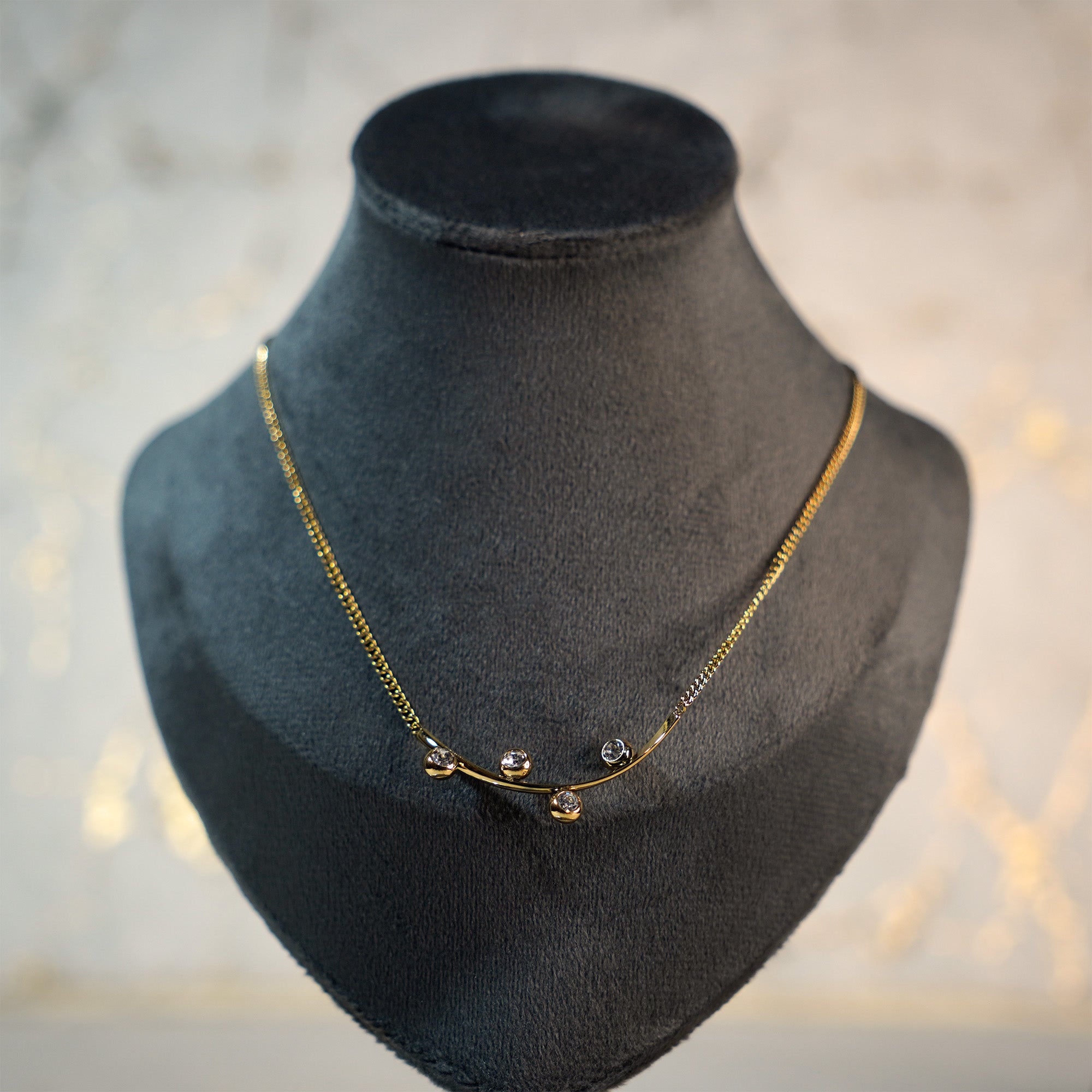 Bead Pendant Necklace