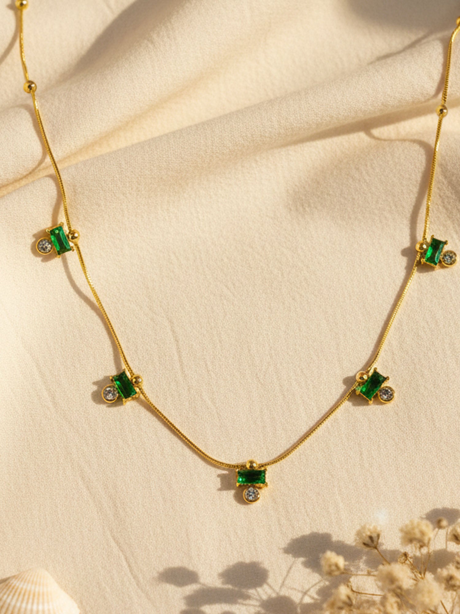 Emerald Dew Drops Necklace